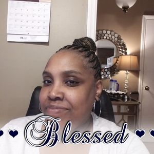 Meet your Posher, Deandrea